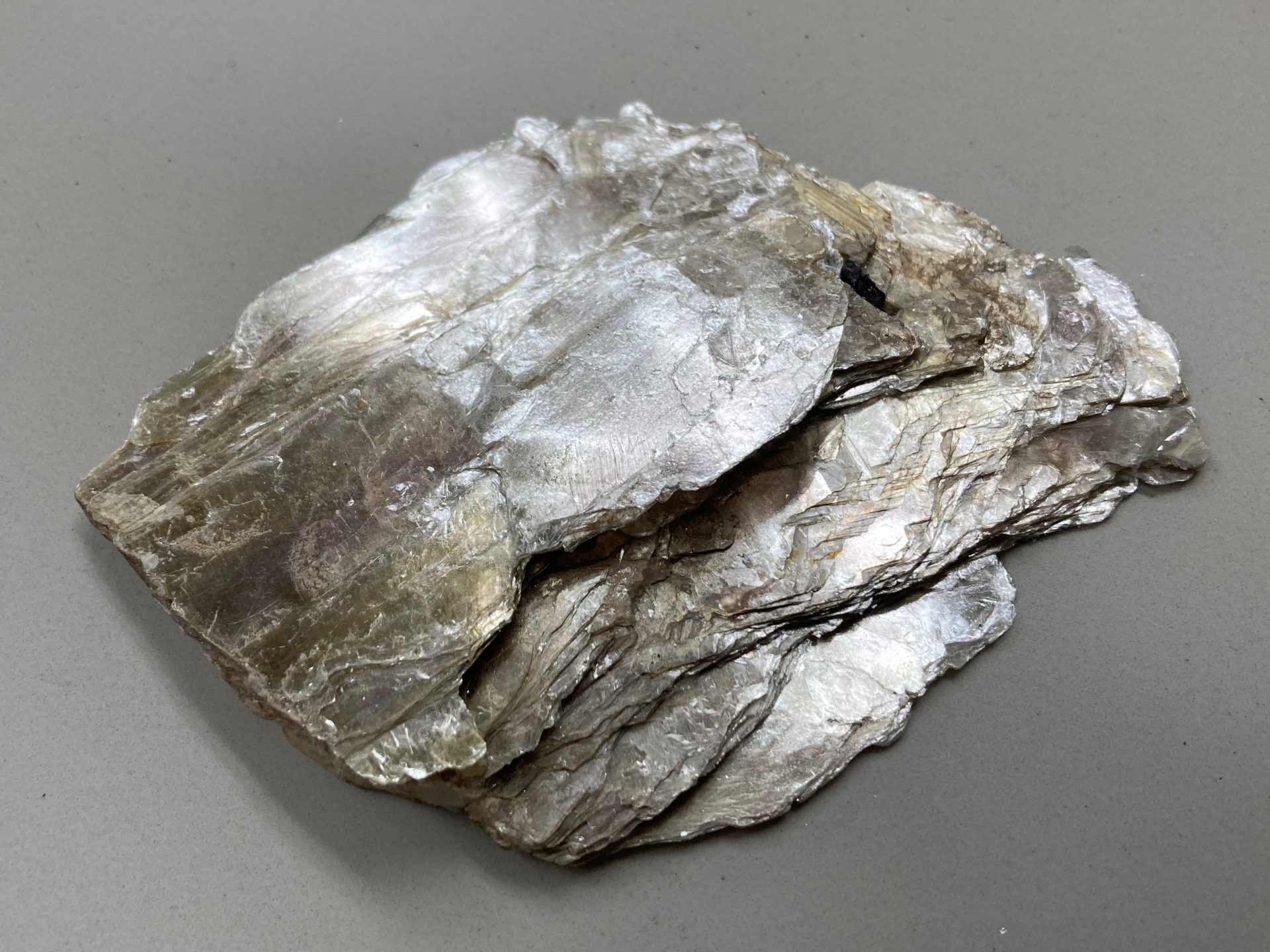 Mica_-_Silicate_Mineral